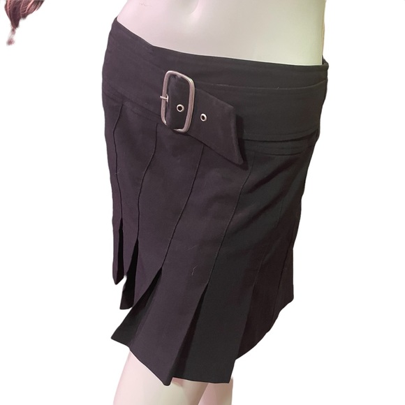 SUZY SHIER BLACK BOX PLEATED BUCKLE WAIST SKIRT SIZE 9/10 - Picture 5 of 9